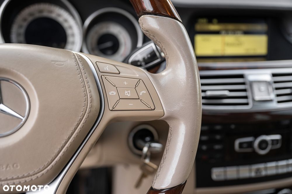 Mercedes-Benz CLS - 23