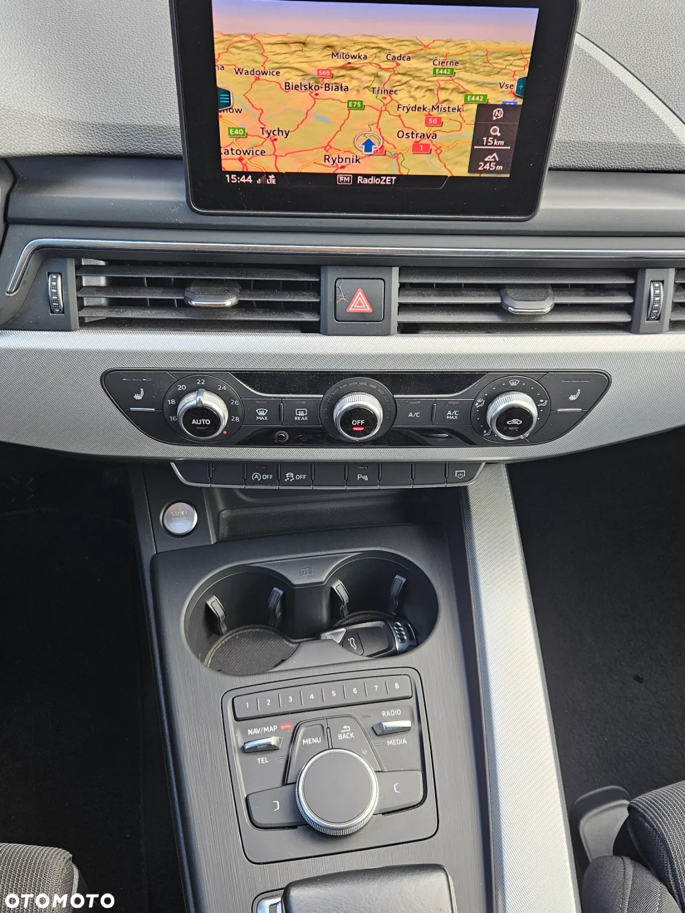 Audi A4 Avant 2.0 TDI S tronic - 13