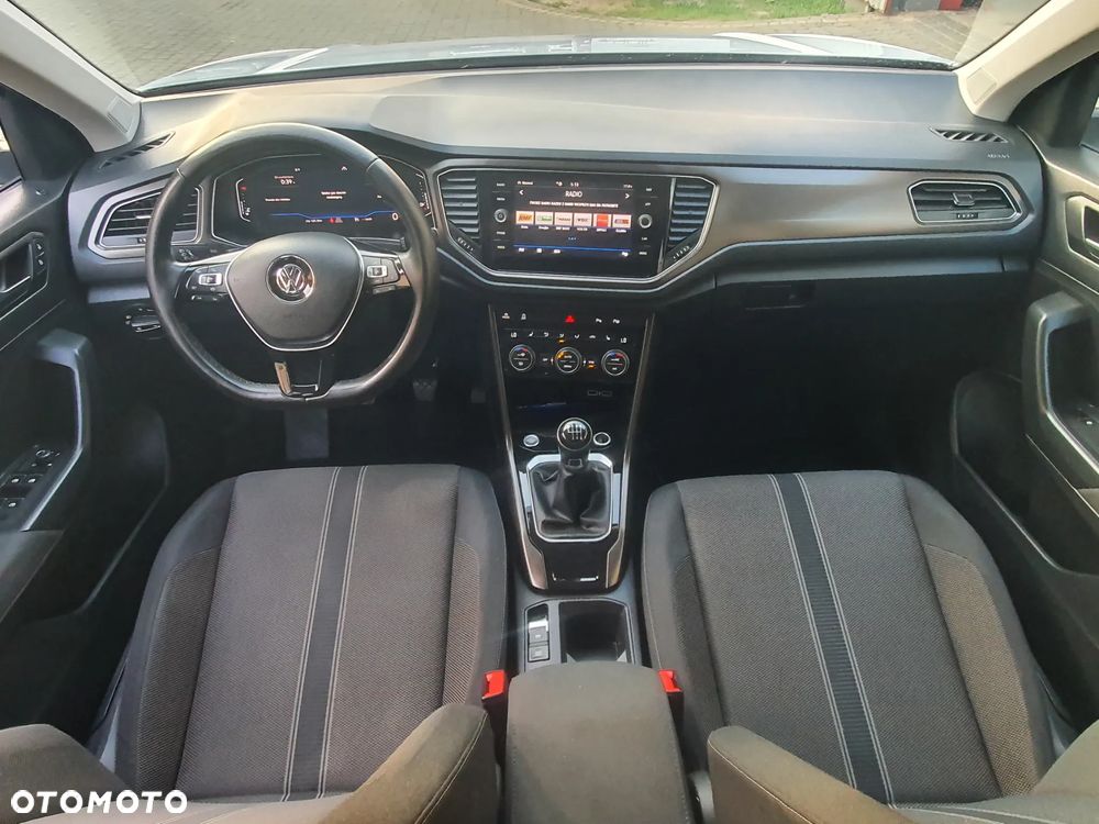 Volkswagen T-Roc 1.0 TSI Advance - 24