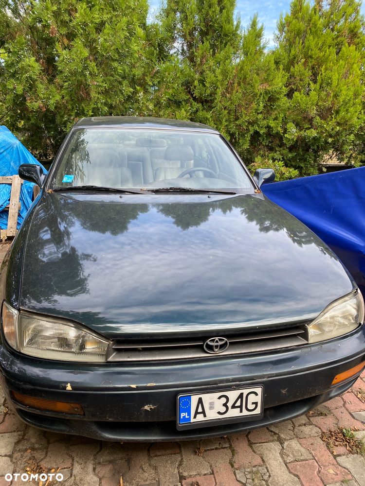 Toyota Camry 3.0 V6 LE - 1