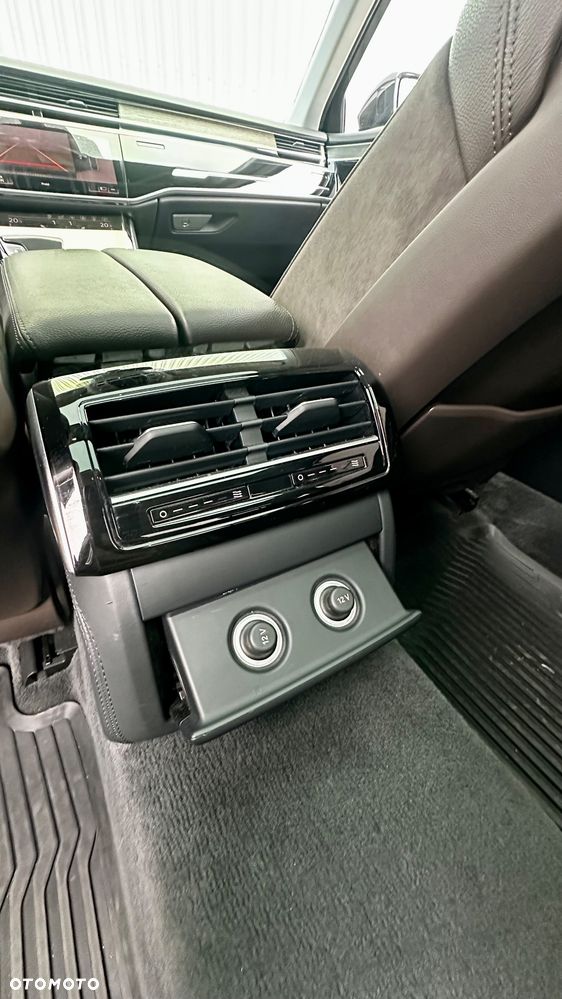 Audi A8 L 55 TFSI mHEV Quattro Tiptr - 28