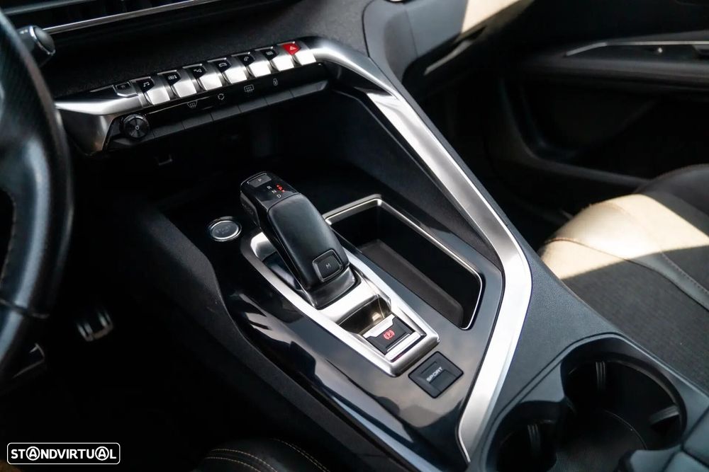 Peugeot 3008 1.6 BlueHDi GT Line EAT6 - 19