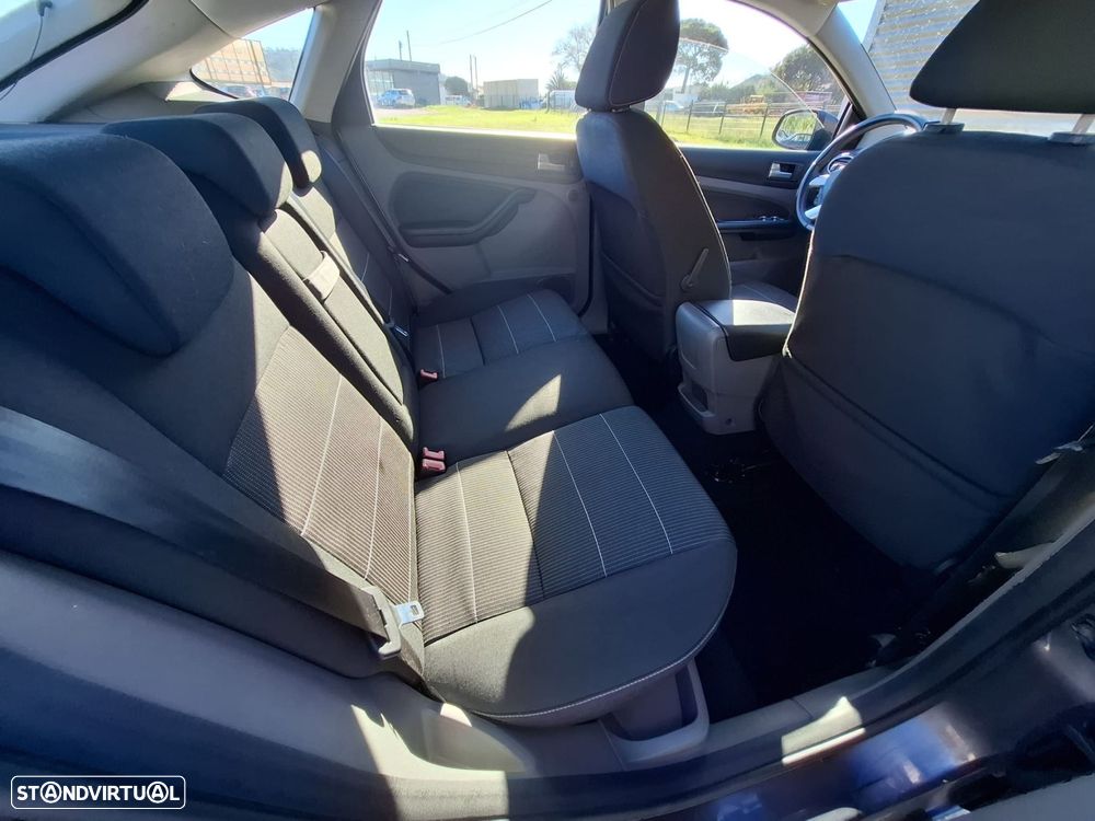 Ford Focus 1.6 TDCi Titanium - 20