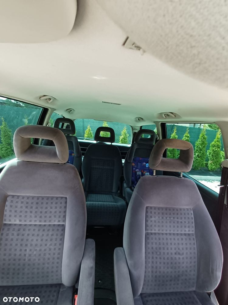 Volkswagen Sharan 1.9 TDI Comfortline - 20