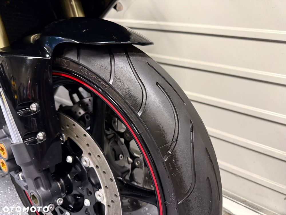 Yamaha R6 - 10