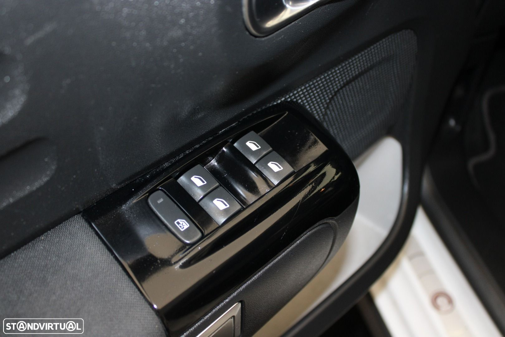 Citroën C3 1.2 PureTech C-Series - 21