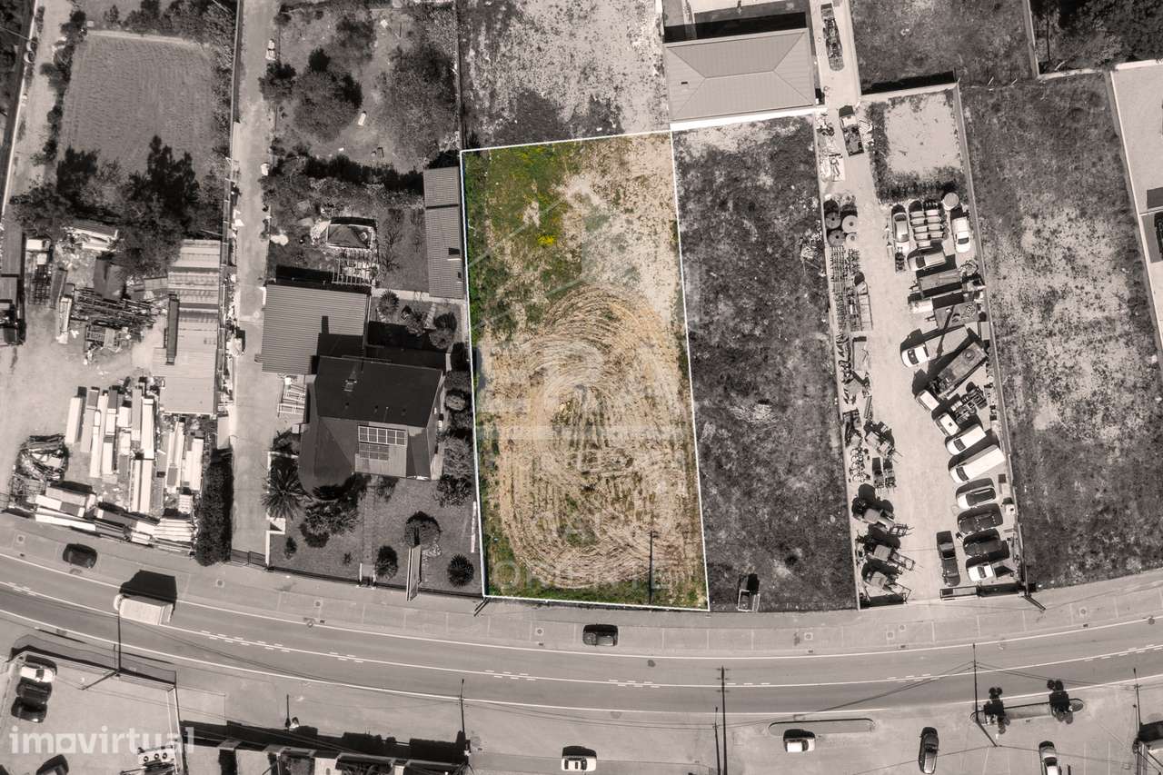 Terreno urbano com 1265m² em São João de Ver - Grande imagem: 3/6