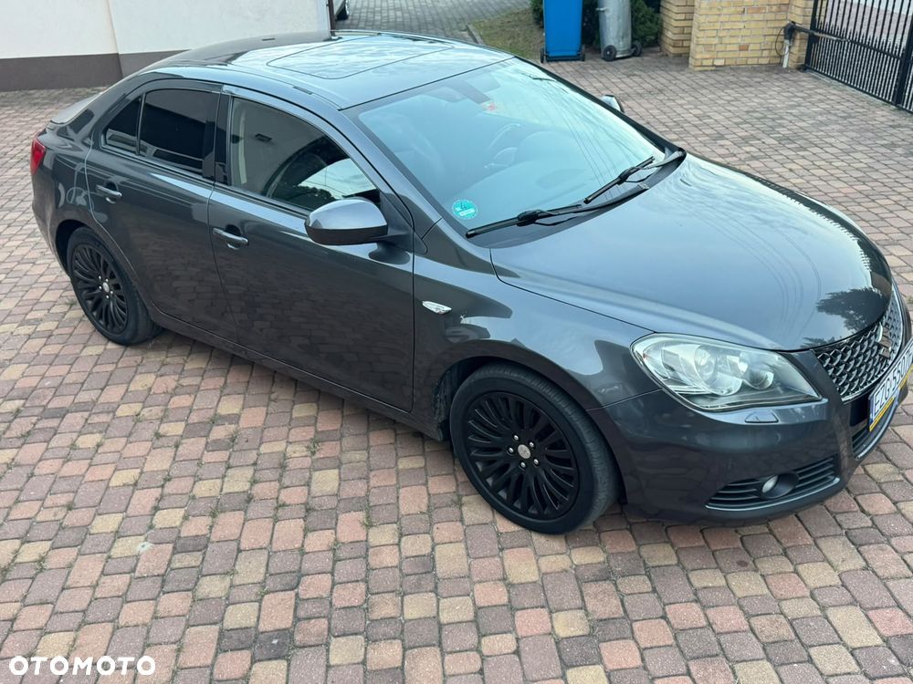 Suzuki Kizashi - 3