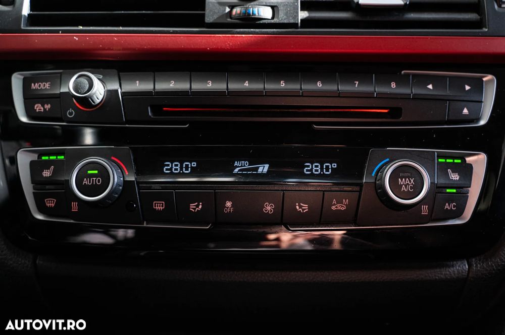 BMW Seria 3 318d Aut. - 16