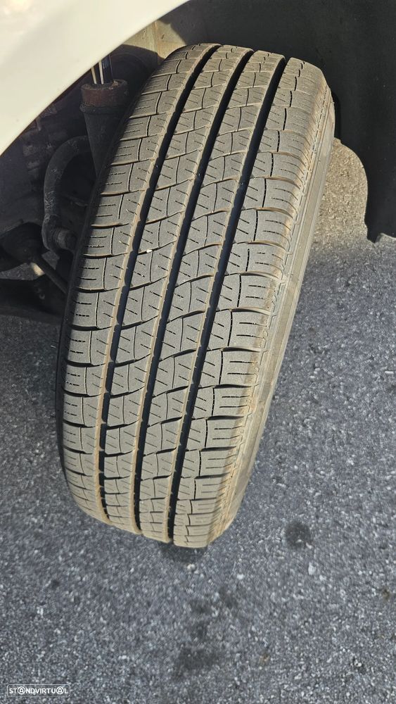 Mercedes-Benz Sprinter teto alto - 11