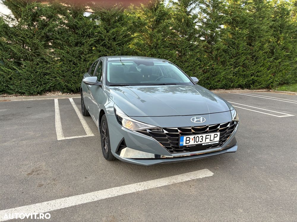Hyundai Elantra 1.6 l 123 CP CVT Highway - 1