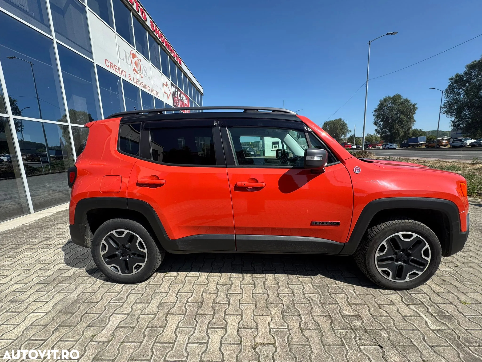Jeep Renegade 2.0 M-Jet 4x4 Low AT9 Trailhawk - 6