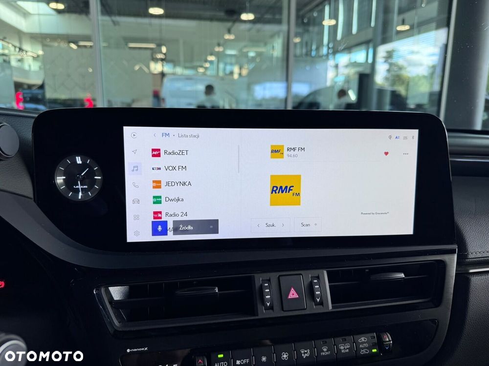 Lexus ES - 15