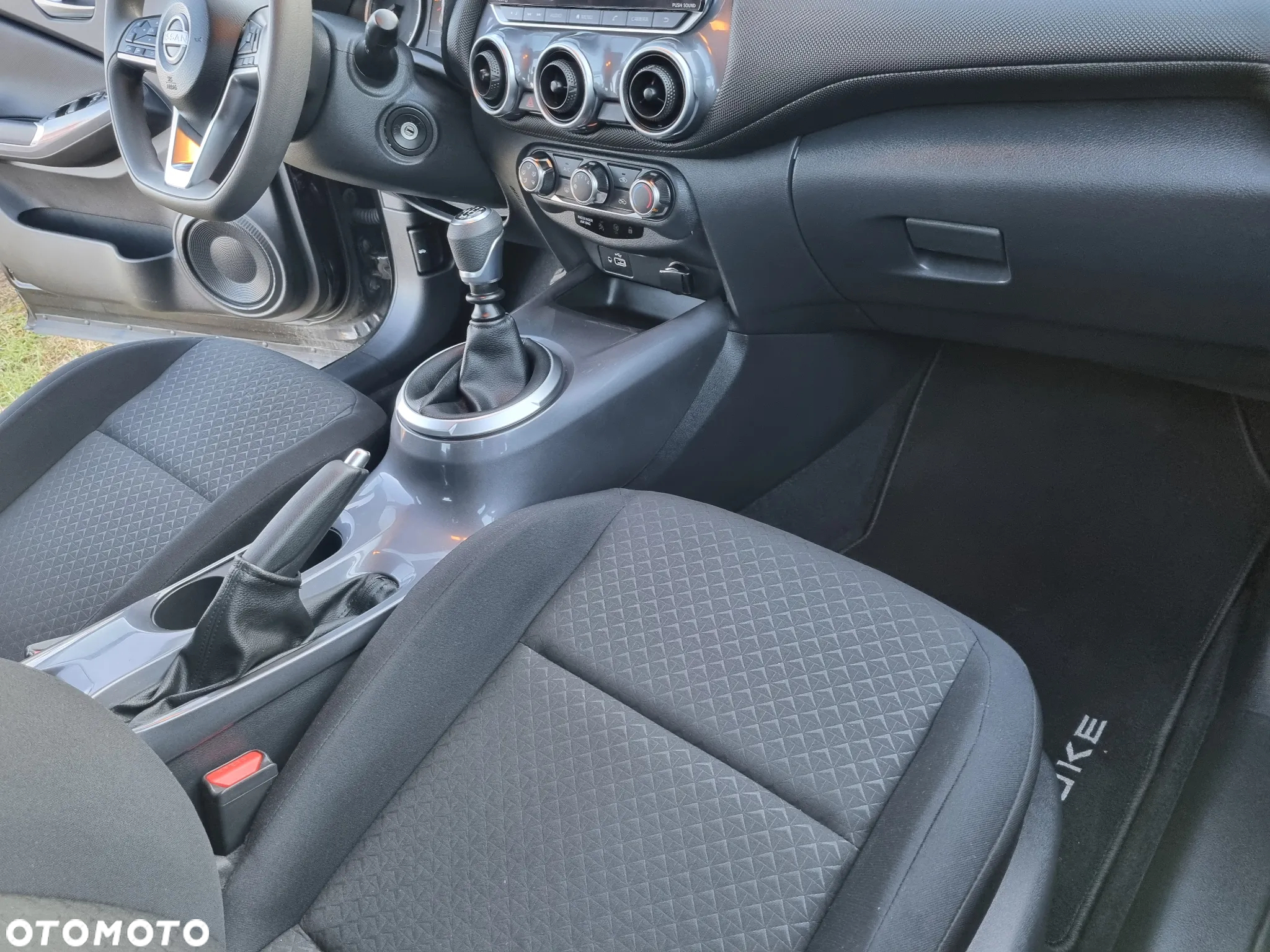 Nissan Juke 1.0 DIG-T N-Style - 16