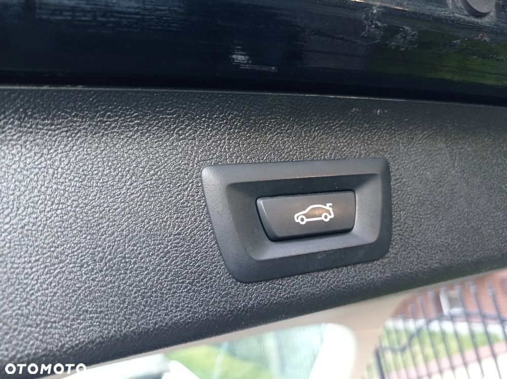 BMW Seria 5 520d Luxury Line sport - 21