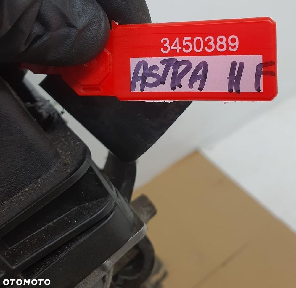 SILNIK Z16XEP OPEL ASTRA III H 1.6 16V - 8