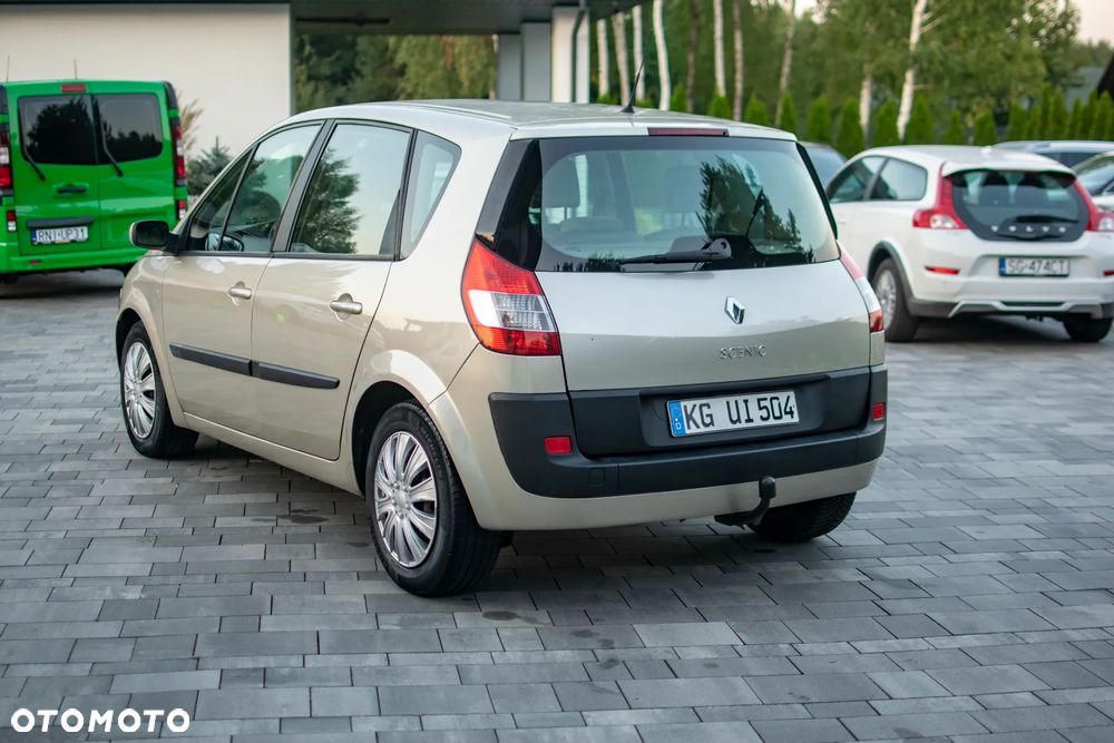 Renault Scenic - 18