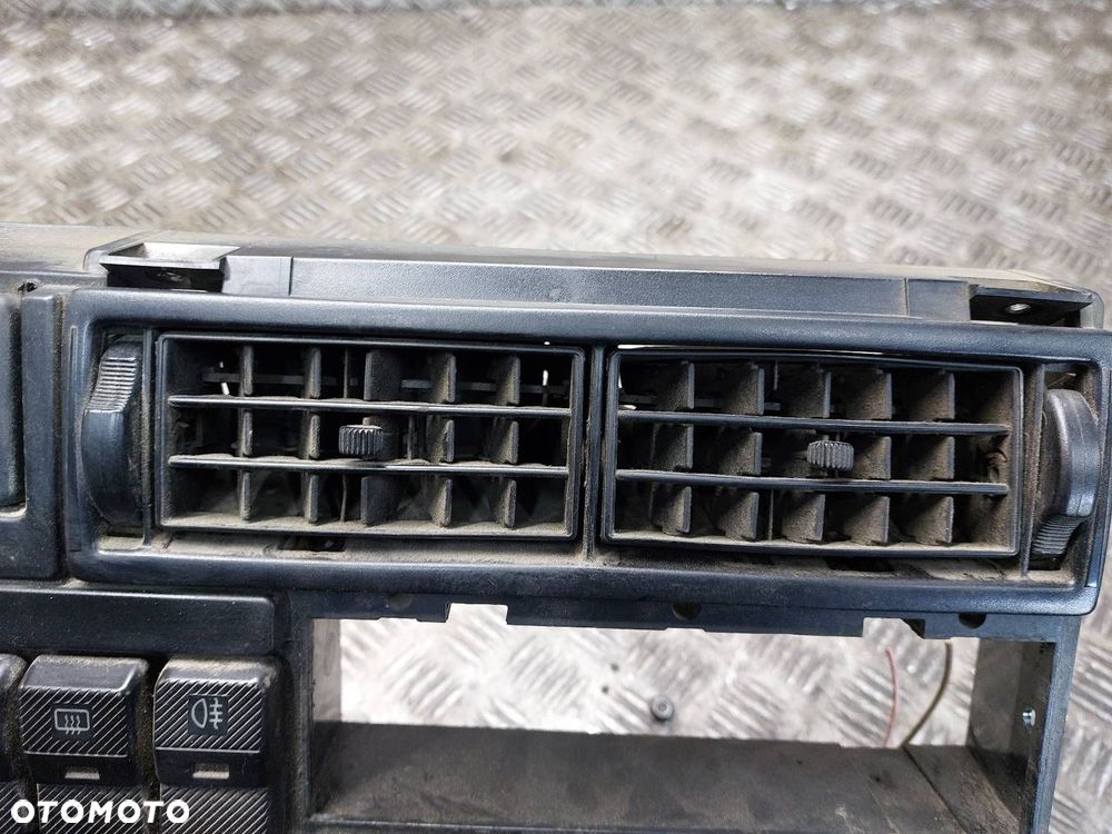 RAMKA KONSOLI ŚRODKOWA  VOLKSWAGEN TRANSPORTER T4 701959531 - 2