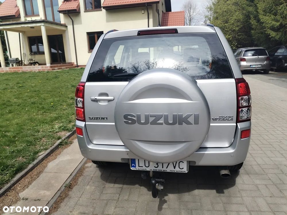 Suzuki Grand Vitara 2.0 Comfort Family - 8