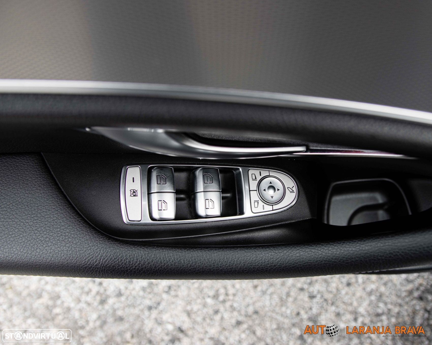 Mercedes-Benz E 220 d Avantgarde - 32