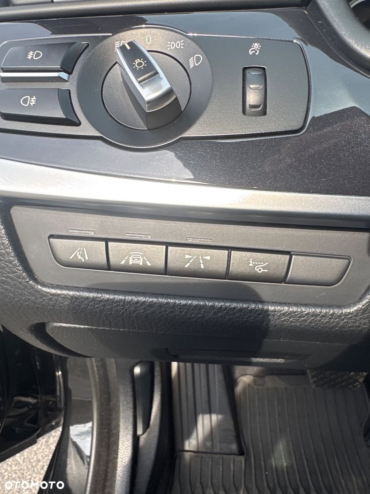 BMW Seria 5 530d xDrive - 7
