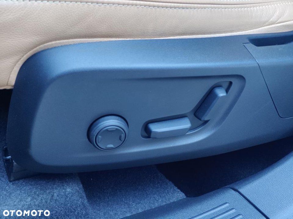 Volvo XC 40 - 19