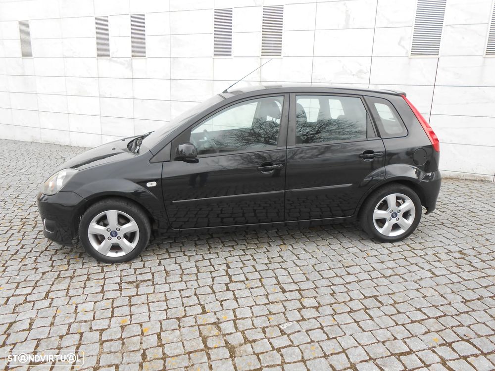 Ford Fiesta 1.25 Trend - 10