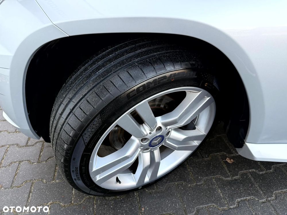 Mercedes-Benz GLK 350 CDI DPF 4Matic 7G-TRONIC SPORT EDITION - 33