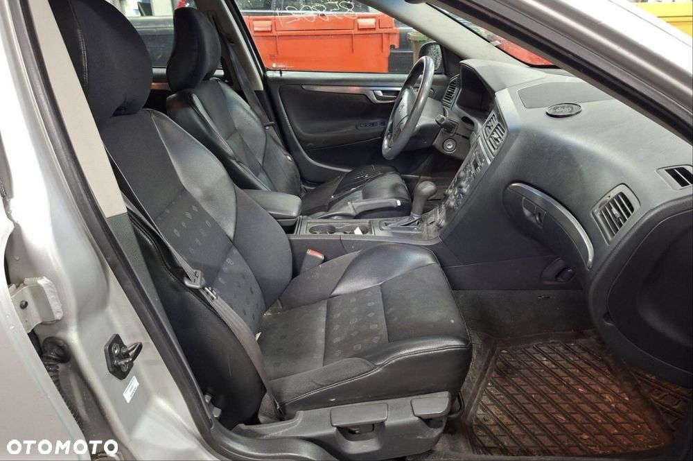 Volvo V70 - 3