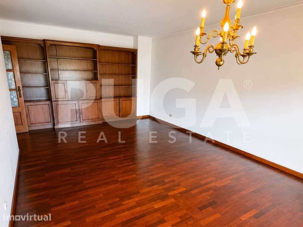 Apartamento T3 no Centro de Espinho | Vista Mar e Garagem Box - Grande imagem: 2/17
