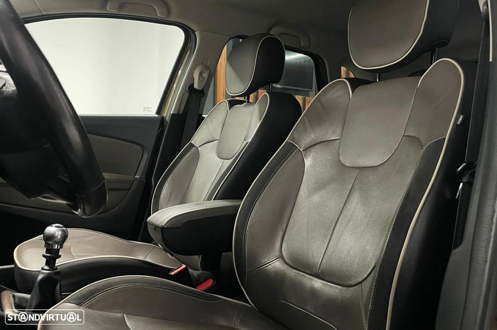 Renault Captur 1.5 dCi Exclusive - 25