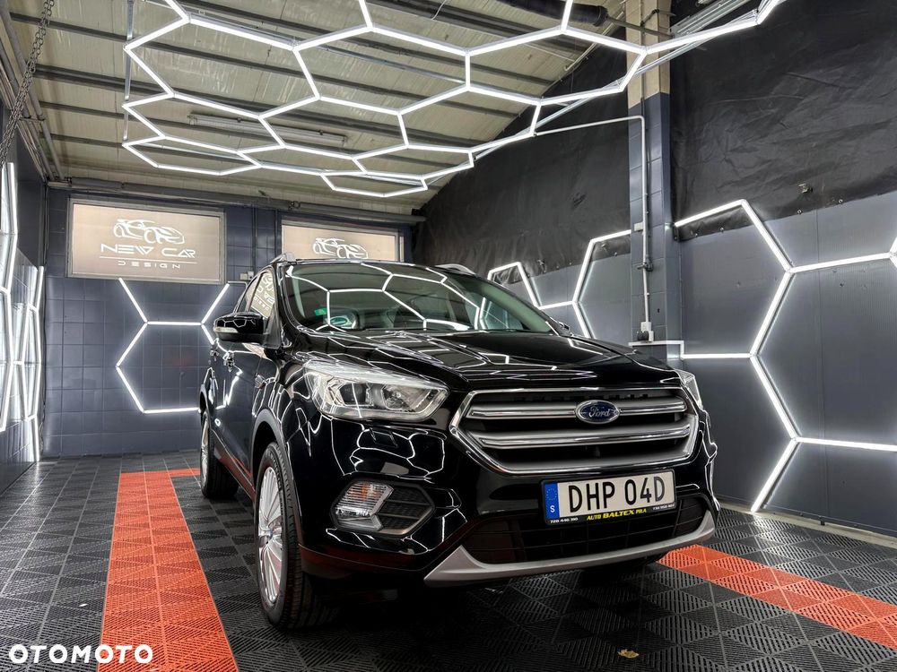 Ford Kuga 1.5 EcoBoost 2x4 Titanium - 2