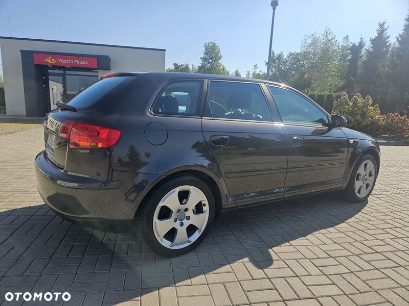 Audi A3 Sportback - 3