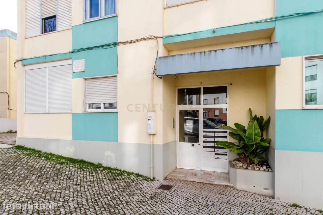 Apartamento T3 com GARAGEM no Feijó - Grande imagem: 4/35