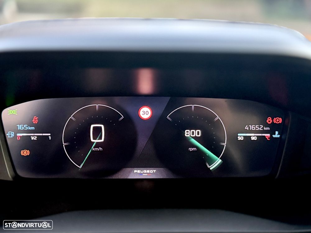 Peugeot 2008 1.2 PureTech Allure Pack - 20