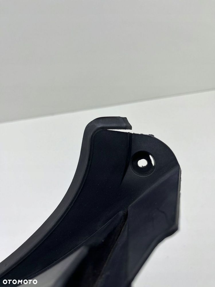 RENAULT TRAFIC III LISTWA SZYBY CZOŁOWEJ PRAWA 93867905 - 5