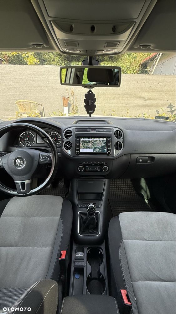 Volkswagen Tiguan - 5