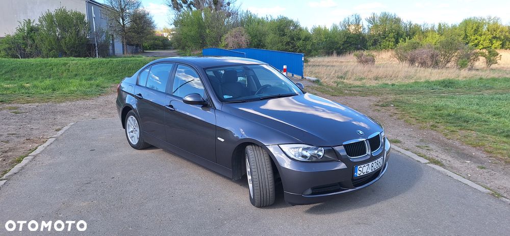 BMW Seria 3 ver-318d-dpf - 15