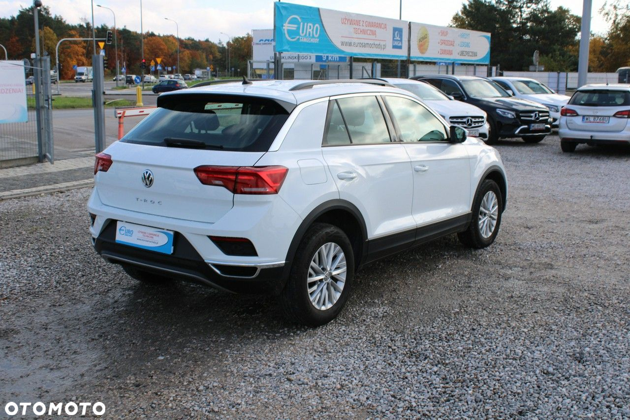 Volkswagen T-Roc - 8