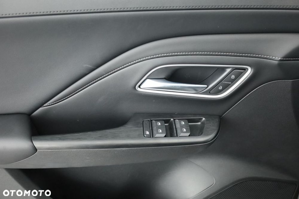 MG ZS 1.5 HEV+ Exclusive - 12