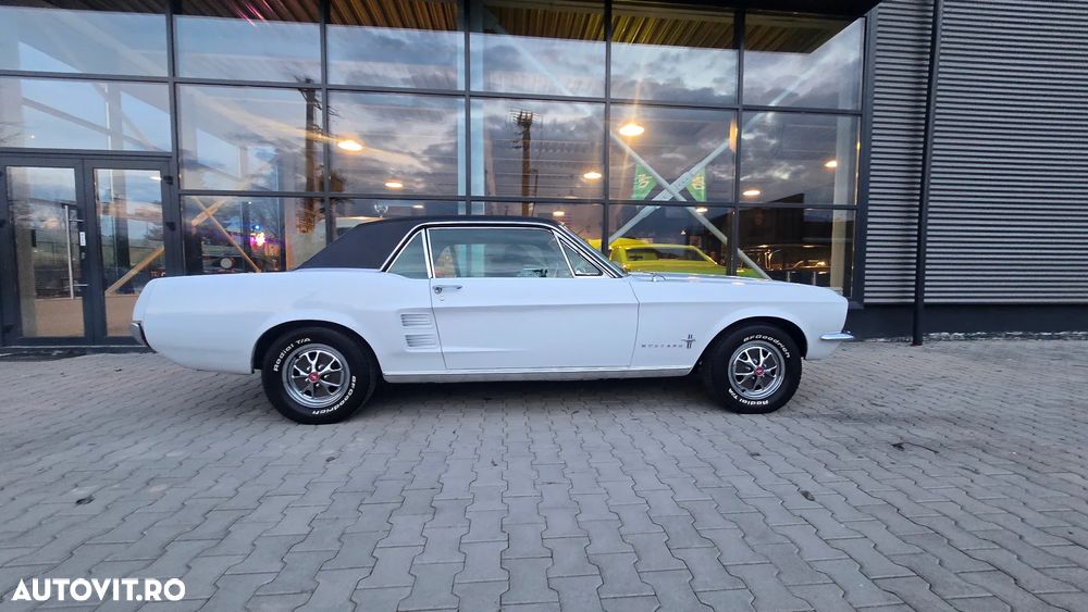 Ford Mustang - 27