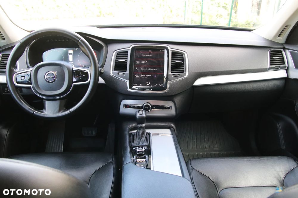 Volvo XC 90 T5 AWD Momentum - 10