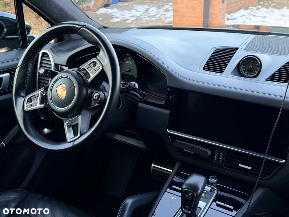Porsche Cayenne - 15
