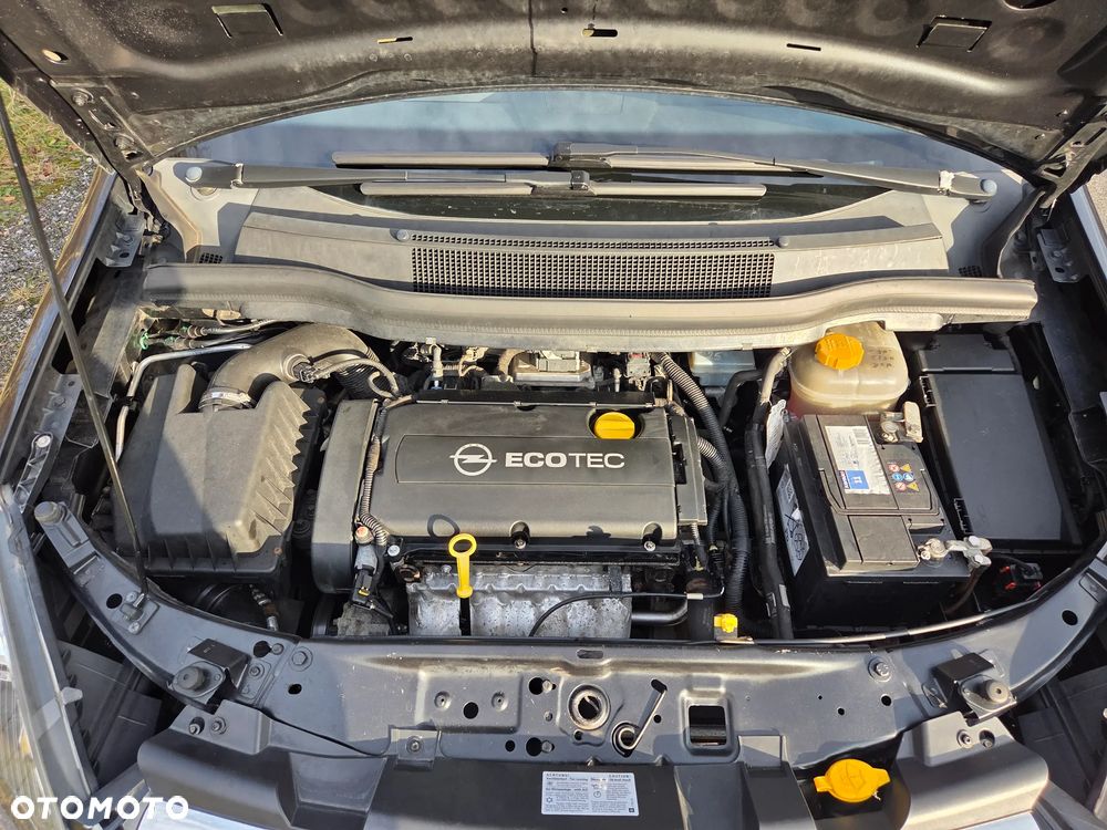 Opel Zafira 1.8 Family - 26