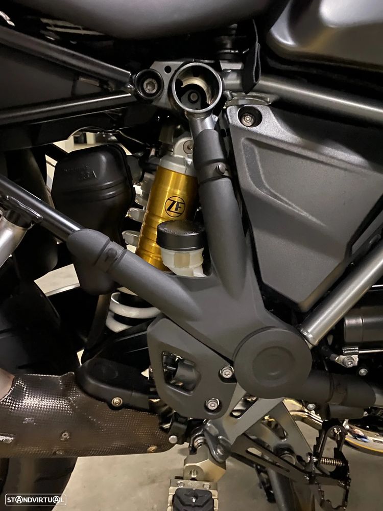 BMW R 1250 GS Adventure Triple Black - 14