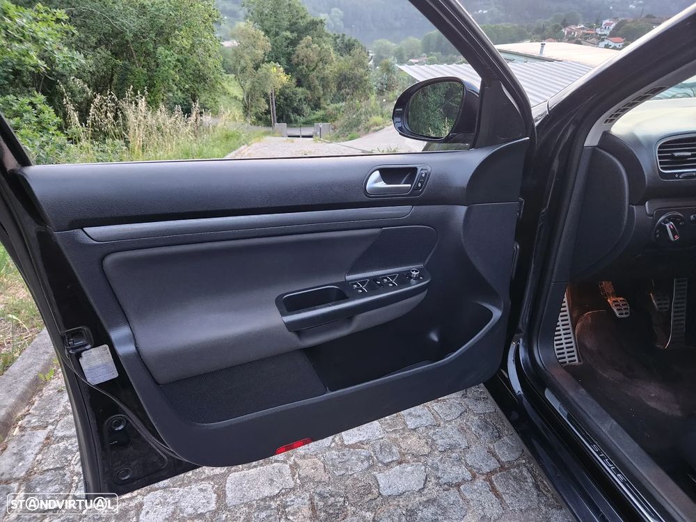 VW Golf Variant 1.6 TDi Style - 17