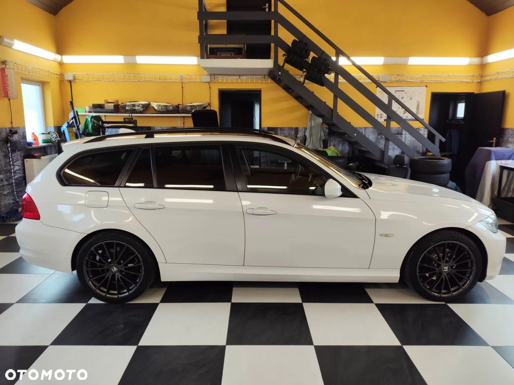 BMW Seria 3 318i - 6