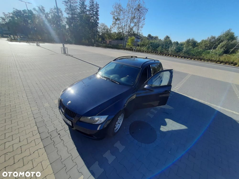 BMW Seria 3 320i - 7