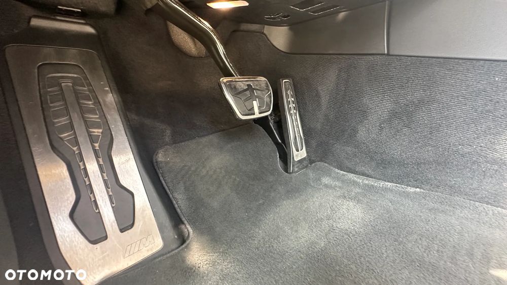 BMW Seria 5 520d Efficient Dynamics M Sport sport - 32