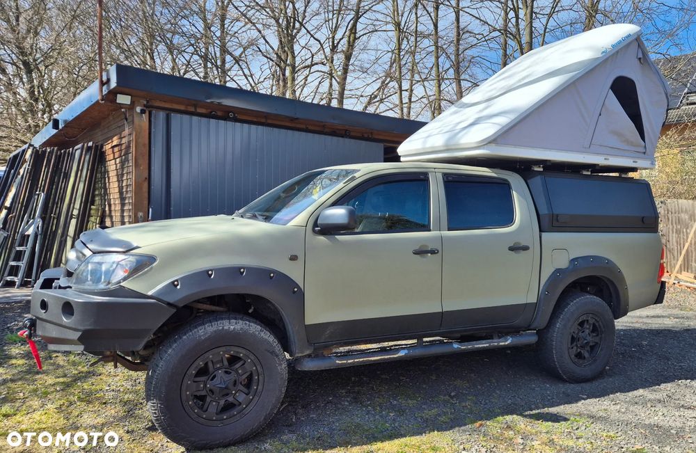 Toyota Hilux 2.5 D-4D SR5 - 9